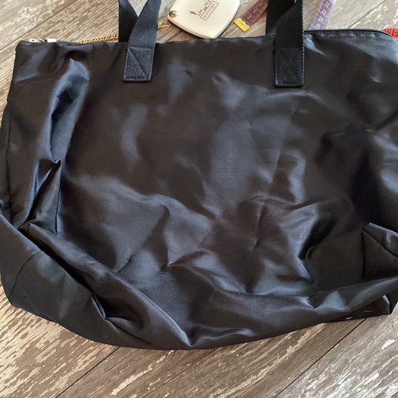 Henri Bendel Tote - Picture 7 of 7